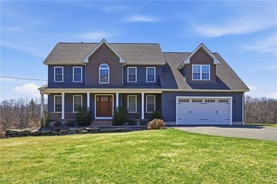 /international/us/1268-central-avenue-johnston-ri-110107302887/