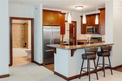 /international/us/2670-kelley-parkway-orono-mn-110108236753/