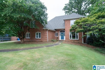 /international/us/3204-huntington-court-hoover-al-110101398436/?lang=en