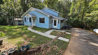 /international/us/290-emerald-drive-clarkesville-ga-110120039534/