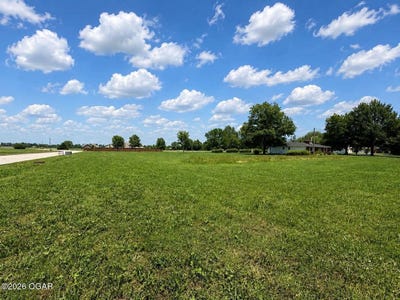 /international/us/n-riverside-drive-columbus-ks-110108478301/