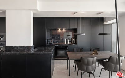 /international/us/838-n-doheny-dr-west-hollywood-ca-110106101513/
