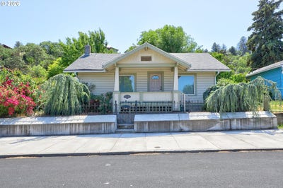 /international/us/318-e-13th-st-thedalles-or-110108380717/