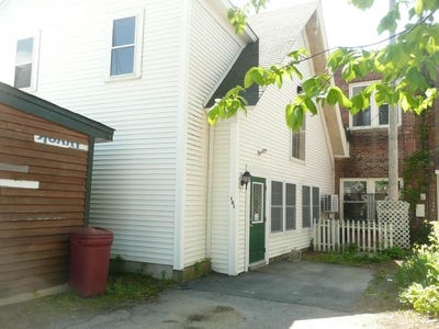 /international/us/101-broad-street-claremont-nh-110106844113/