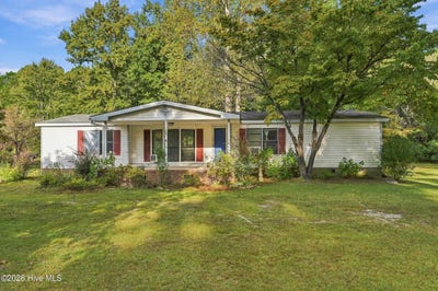 /international/us/104-sandy-creek-drive-leland-nc-110120408441/