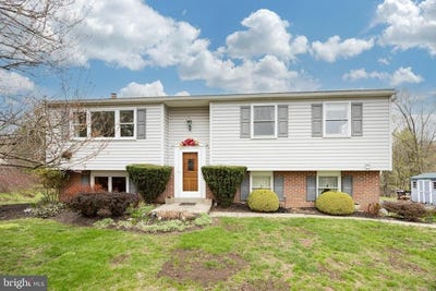 /international/us/961-crest-road-lansdale-pa-110099082270/