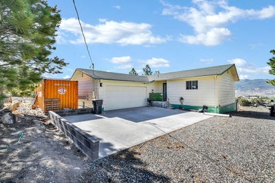 /international/us/230-n-300-e-bicknell-ut-110108884476/