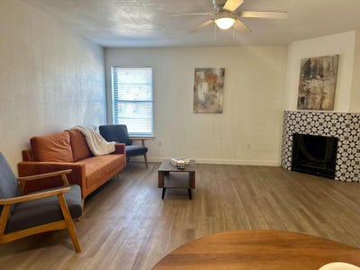 /international/us/2101-16th-street-lubbock-tx-110107666352/