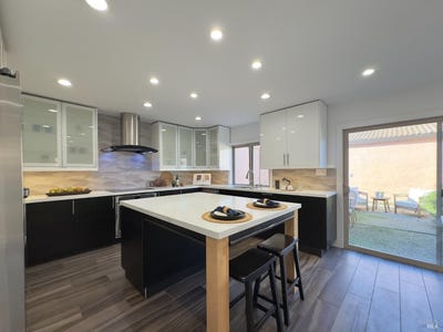 /international/us/962-marina-drive-napa-ca-110104922853/