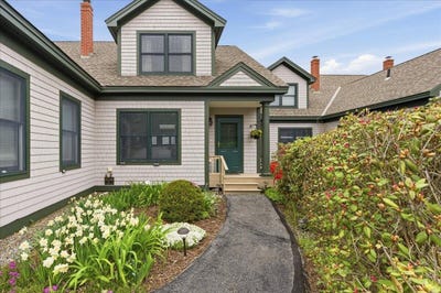 /international/us/58-harbor-view-drive-stockton-springs-me-110106144728/