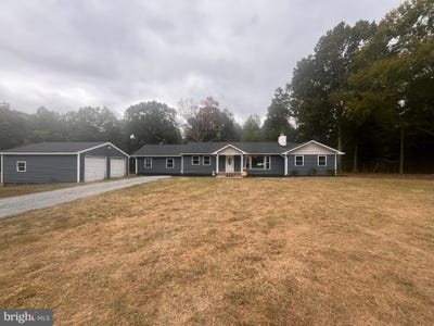 /international/us/28542-raccoon-ford-road-culpeper-va-110102409058/