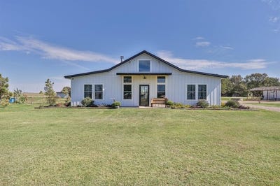 /international/us/1238-main-street-dacoma-ok-110110404405/