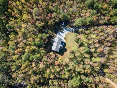 /international/us/5348-northpointe-farms-trail-efland-nc-110120155955/