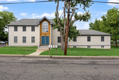 /international/us/715-e-main-street-moorestown-nj-110108821311/