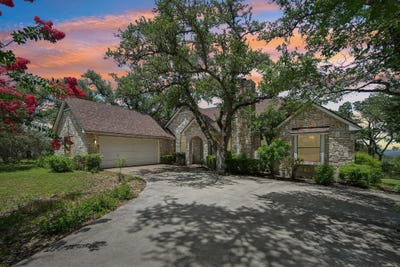 /international/us/302-mesa-dr-wimberley-tx-110109159439/