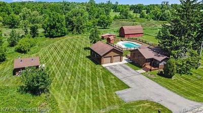 /international/us/3585-clark-road-dewitt-twp-mi-110108856738/