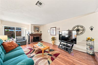 /international/us/20109-brenda-court-lakewood-ca-110109981520/