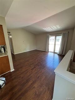 /international/us/7751-lake-ridge-dr-unit-28-waterford-twp-mi-110109207036/