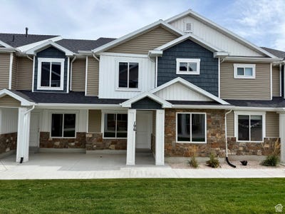 /international/us/196-w-seasons-ln-garden-city-ut-110102387602/