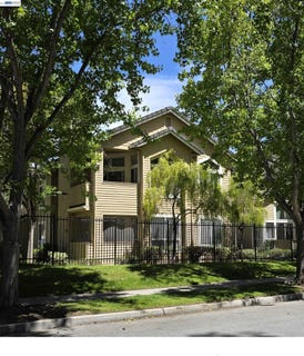 /international/us/5246-tacoma-cmn-fremont-ca-110106987089/