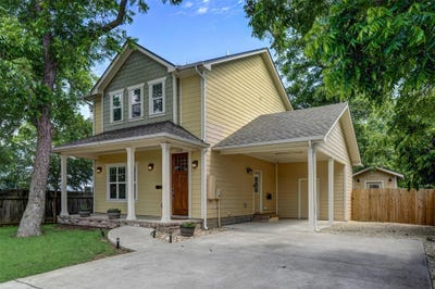 /international/us/1103-farm-st-bastrop-tx-110108549540/