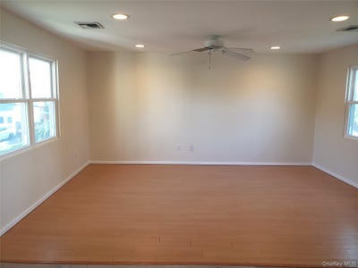 /international/us/478-old-farmingdale-road-west-babylon-ny-110108387084/