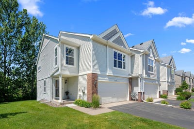 /international/us/15366-foster-drive-n-hugo-mn-110108819273/