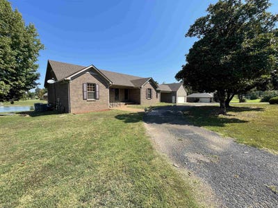 /international/us/556-burnett-ln-covington-tn-110119925302/