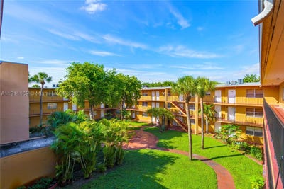 /international/us/1330-w-54th-st-hialeah-fl-110103501673/?lang=id