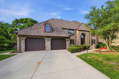/international/us/10650-wildwood-drive-palos-park-il-110110362096/
