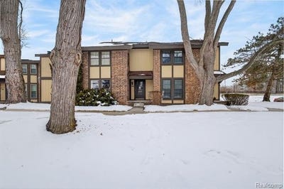 /international/us/24900-glenbrooke-drive-southfield-mi-110105424657/