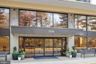 /international/us/3800-powell-lane-falls-church-va-110110219466/