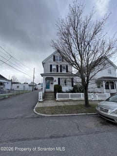 /international/us/812-willow-street-scranton-pa-110106587914/