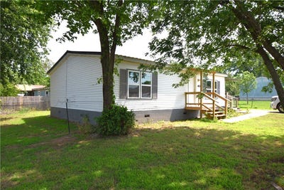 /international/us/413-w-willow-street-stilwell-ok-110105364267/