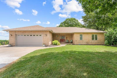 /international/us/reeds-spring-mo-110100582672/