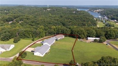 /international/us/20-crown-drive-camdenton-mo-110094411604/