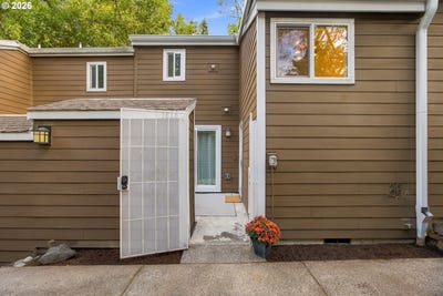 /international/us/1616-village-park-pl-westlinn-or-110107698528/