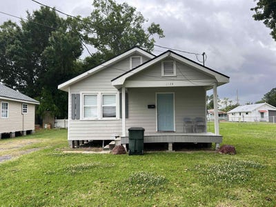 /international/us/1124-schley-st-houma-la-110107781214/