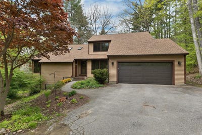 /international/us/16-old-manchester-road-amherst-nh-110108034137/