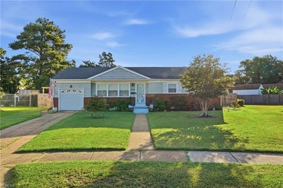 /international/us/8230-danbury-court-norfolk-va-110110398562/