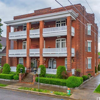 /international/us/233-n-6th-unit-203-paducah-ky-110107821088/