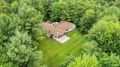 /international/us/4240-county-road-r-stevens-point-wi-110100622545/