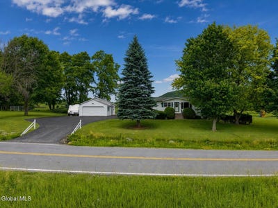 /international/us/246-ecker-hollow-road-schoharie-ny-110108769337/