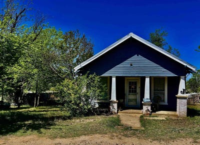 /international/us/403-north-elm-st-richland-springs-tx-110099767274/