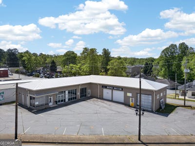 /international/us/116-w-bankhead-highway-villa-rica-ga-110106986169/