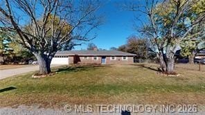 /international/us/16924-county-road-1517-ada-ok-110108395321/