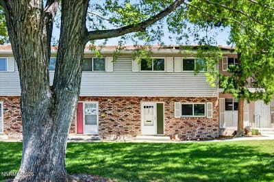 /international/us/106-smithridge-park-reno-nv-110108024263/