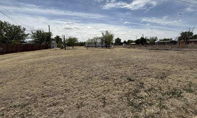 /international/us/911-s-finley-st-pampa-tx-110108351384/