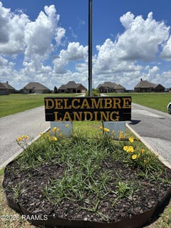 /international/us/27-lakeview-drive-lot-27-breaux-bridge-la-110108746237/