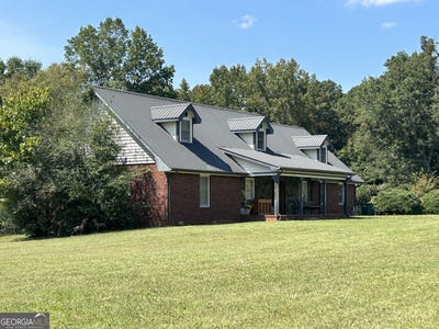 /international/us/817-yonah-homer-road-maysville-ga-110107433758/